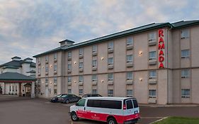 Ramada by Wyndham Red Deer Hotel&Suites